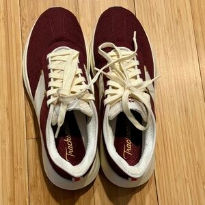 Tracksmith Eliot Runner Anemone/Ivory M7/W8.5